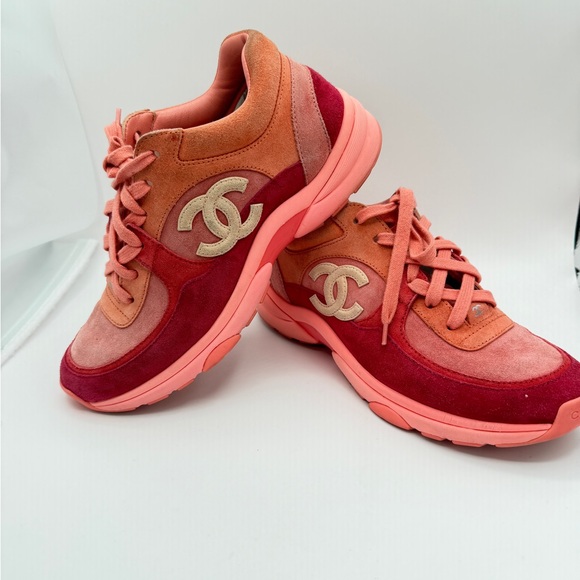CHANEL Shoes - CHANEL Suede CC Logo Women's Pink and Red Sneakers
